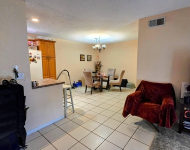 1301 Nw 12th Avenue - Photo Thumbnail 7