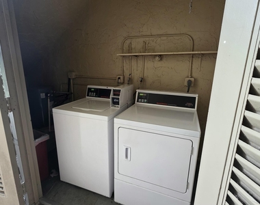 1301 Nw 12th Avenue - Photo Thumbnail 14