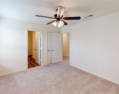 4529 Wood Fern Road - Photo Thumbnail 12