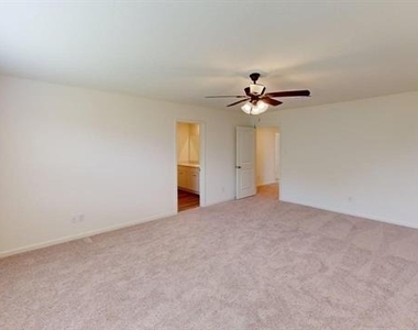 4529 Wood Fern Road - Photo Thumbnail 9