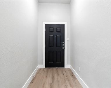 2825 Enchanted Eve Drive - Photo Thumbnail 1