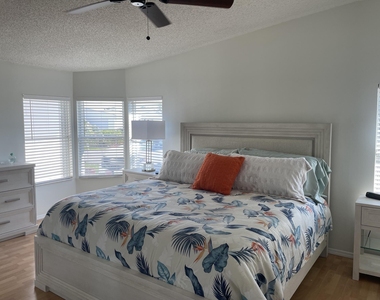 3416 Feriwinkle Court - Photo Thumbnail 16