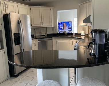 3416 Feriwinkle Court - Photo Thumbnail 5