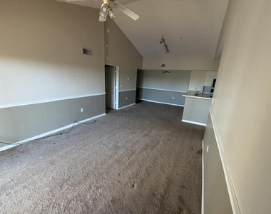 1590 S 42nd Circle S - Photo Thumbnail 9
