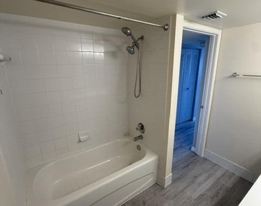 1590 S 42nd Circle S - Photo Thumbnail 14