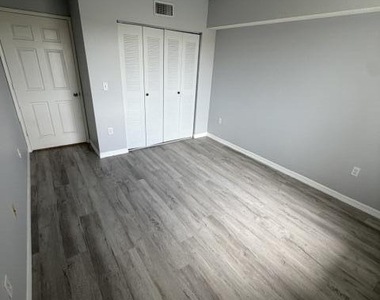 1590 S 42nd Circle S - Photo Thumbnail 16