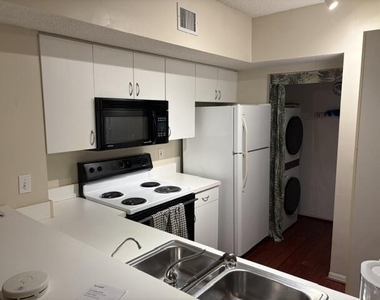 1590 S 42nd Circle S - Photo Thumbnail 4