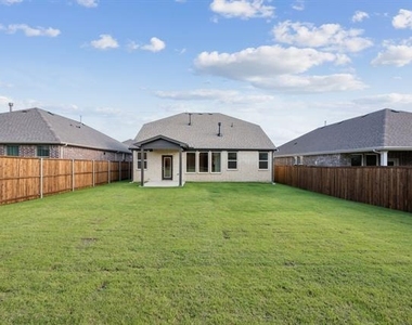 3513 Sunflower Street - Photo Thumbnail 23