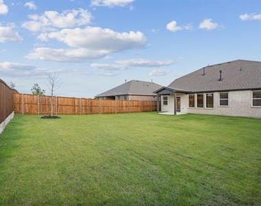 3513 Sunflower Street - Photo Thumbnail 22