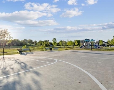 3513 Sunflower Street - Photo Thumbnail 28