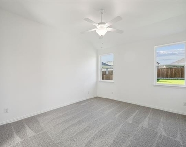 3513 Sunflower Street - Photo Thumbnail 10