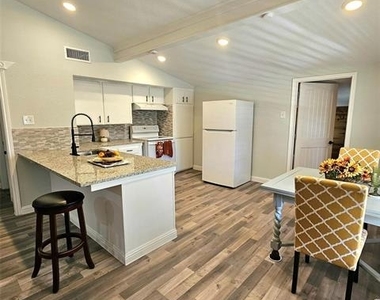 412 Oahu Loop - Photo Thumbnail 6