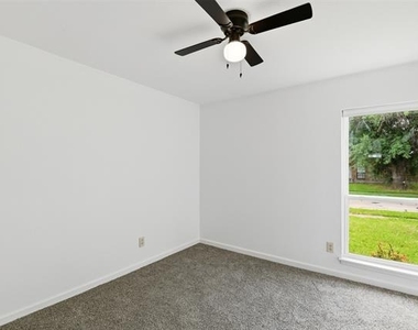 9305 Shipman Street - Photo Thumbnail 13