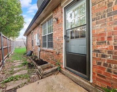 6703 Dusty Ridge Trail - Photo Thumbnail 16