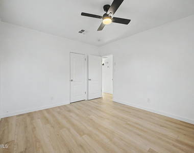156 W Highland Avenue - Photo Thumbnail 7