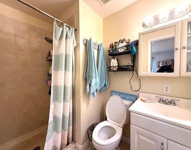1881 Se Manth Lane - Photo Thumbnail 6