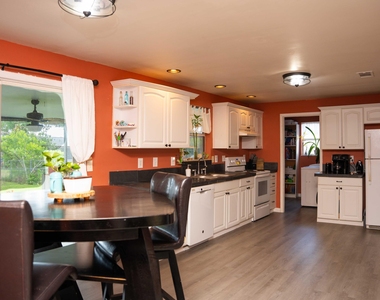 1881 Se Manth Lane - Photo Thumbnail 1