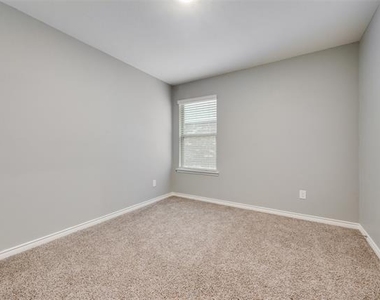 1501 Hidden Bluff Crossing - Photo Thumbnail 16