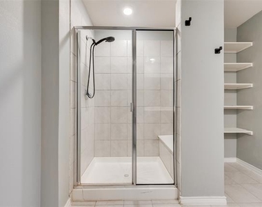 1501 Hidden Bluff Crossing - Photo Thumbnail 19