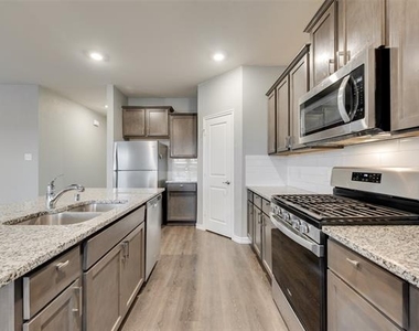 1501 Hidden Bluff Crossing - Photo Thumbnail 13
