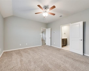 1501 Hidden Bluff Crossing - Photo Thumbnail 20