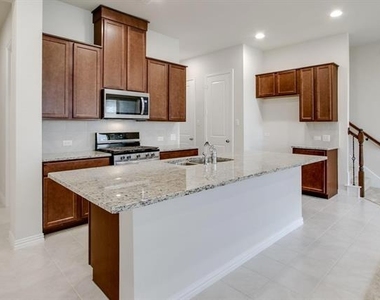 17713 Coralberry Drive - Photo Thumbnail 10