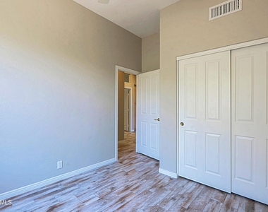 34106 N 66th Way - Photo Thumbnail 28