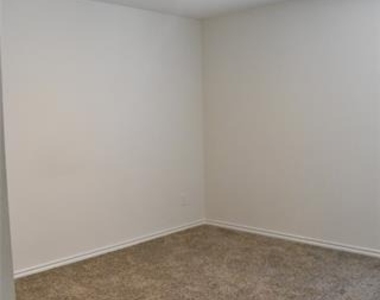 111 Real Quiet Lane - Photo Thumbnail 14