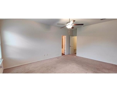 1413 Trumpet Drive - Photo Thumbnail 12