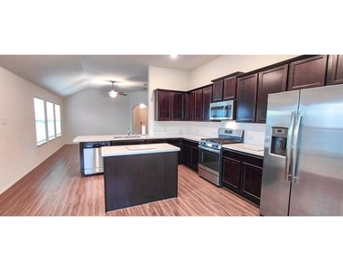 1413 Trumpet Drive - Photo Thumbnail 8