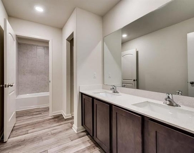 3024 Chico Drive - Photo Thumbnail 10