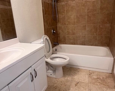 1679 Nw 15th Vista - Photo Thumbnail 9