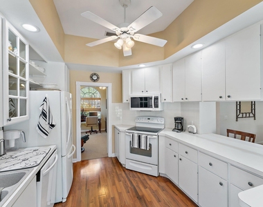 8485 Se Palm Hammock Lane - Photo Thumbnail 11