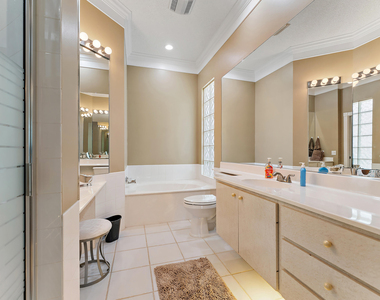 8485 Se Palm Hammock Lane - Photo Thumbnail 25