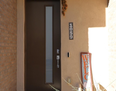 901 S Smith Road - Photo Thumbnail 3