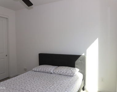 901 S Smith Road - Photo Thumbnail 26