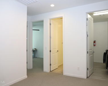 901 S Smith Road - Photo Thumbnail 19