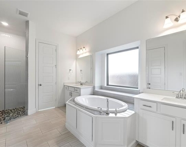 2614 High Bluff Drive - Photo Thumbnail 24