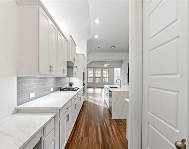 2614 High Bluff Drive - Photo Thumbnail 7