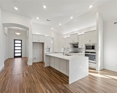 2614 High Bluff Drive - Photo Thumbnail 11