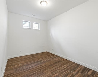 2614 High Bluff Drive - Photo Thumbnail 18