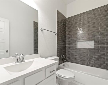 2614 High Bluff Drive - Photo Thumbnail 29