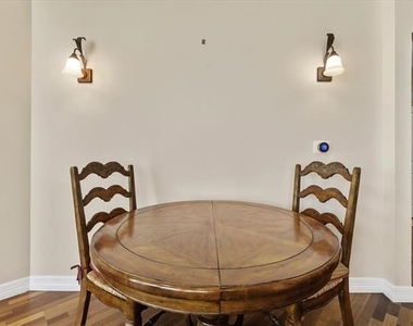 500 Throckmorton Street - Photo Thumbnail 11