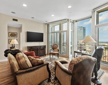 500 Throckmorton Street - Photo Thumbnail 2