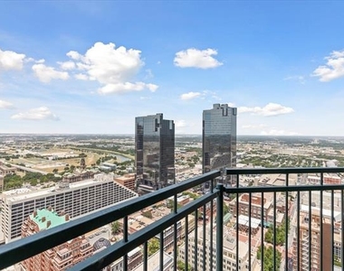 500 Throckmorton Street - Photo Thumbnail 18