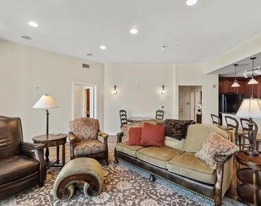 500 Throckmorton Street - Photo Thumbnail 6