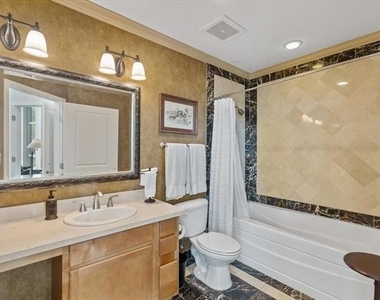 500 Throckmorton Street - Photo Thumbnail 14