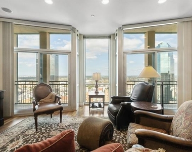 500 Throckmorton Street - Photo Thumbnail 4