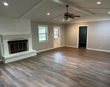 274 Molly Lane - Photo Thumbnail 5