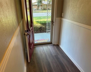 274 Molly Lane - Photo Thumbnail 2